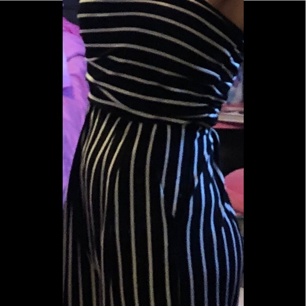 🎉HP🎉LAST 1 STRAPLESS BLACK/WHITE STRIPE JUMPSUIT - Picture 5 of 8